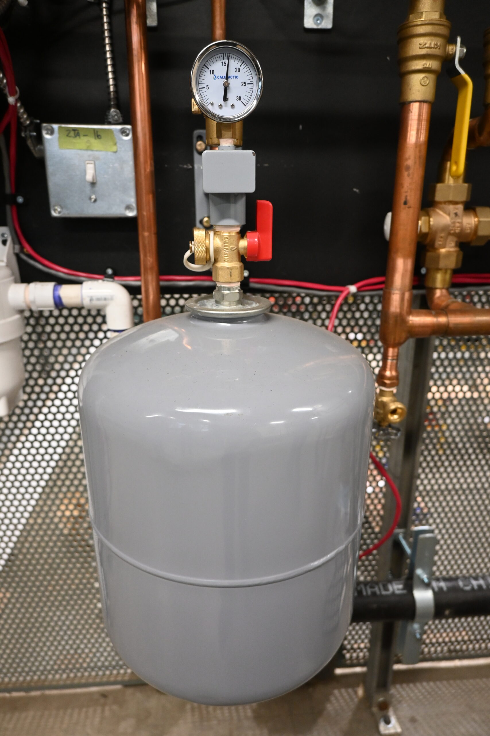 Hydronic expansion tank.